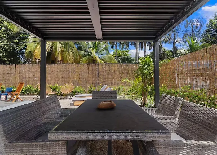 Hébergement de vacances Chic Bohemian With A Private Swimming Pool And Stunning Outdoor Space Coco